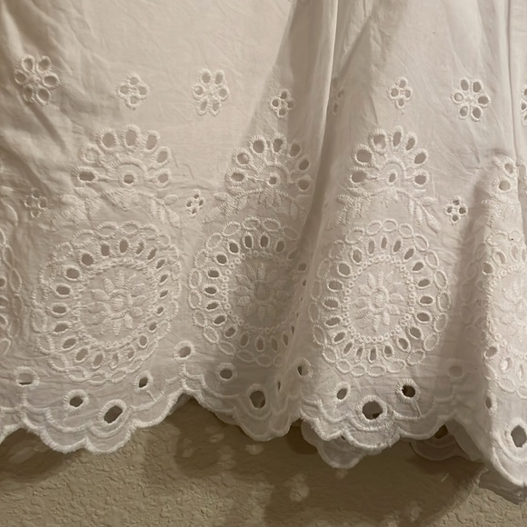 LOFT White Eyelet Shorts . NEW w/o tags 
Size large - Picture 2 of 5